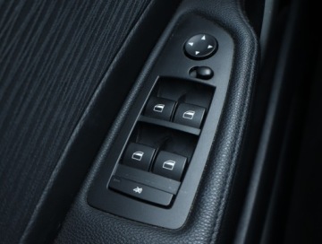 BMW Seria 1 E81/E87 Hatchback 5d E87 1.6 116i 115KM 2007 BMW 1 116i, Klima, Klimatronic,ALU, zdjęcie 16