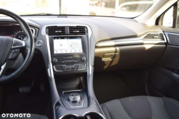 Ford Mondeo V Kombi Facelifting 2.0 EcoBlue 190KM 2019 Ford Mondeo 2.0 EcoBlue 190KM Lift Automat Titanium Full LED Navi Kamera A, zdjęcie 28