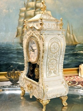 КАМИННЫЕ ЧАСЫ С МУЗЫКАЛЬНОЙ ШКАТУЛКОЙ, СТИЛЬНАЯ РЕПЛИКА