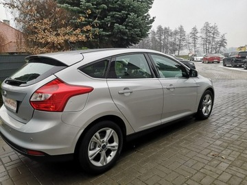 Ford Focus III Hatchback 5d 1.0 EcoBoost 125KM 2012 Ford Focus 1.0 12v 125KM Klimatr Navi ALU Isofix, zdjęcie 4