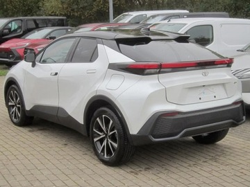 Toyota C-HR II SUV 2.0 Hybrid Dynamic Force 197KM 2025 Od ręki - Style 2.0 Hybrid Dynamic Force 197KM | Pakiet Bitone!, zdjęcie 2