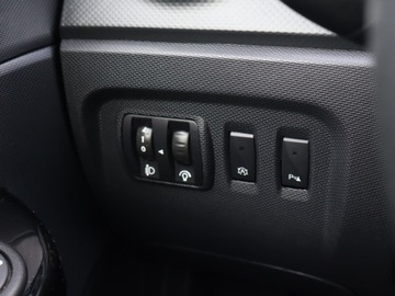 Renault Captur I Crossover 1.2 ENERGY TCe 118KM 2015 Renault Captur 1.2 TCe, Automat, Navi, Klima, zdjęcie 17