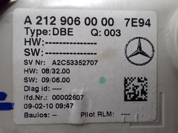 LAMPA INTERIÉR KABINY ORIGINÁLNÍ A2129060000 MERCEDES TŘÍDA E W212 09R