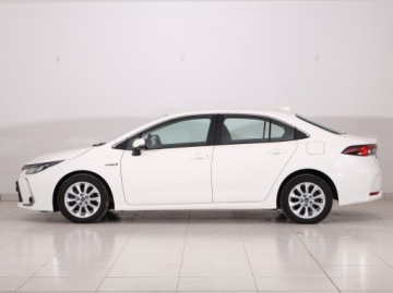 Toyota Corolla XII Sedan 1.8 Hybrid 122KM 2021 Toyota Corolla 1.8 Hybrid, Salon Polska, zdjęcie 2