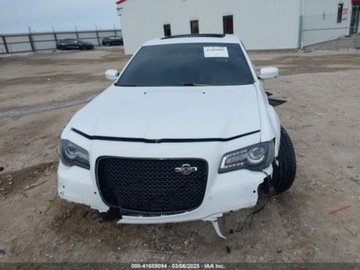 Chrysler 300C II 2023 Chrysler 300 C 2023 6.4l 6.4 Benzyna 485KM, zdjęcie 7