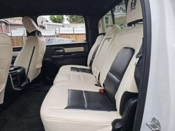  RAM 1500 Big Horn Crew Cab Short Bed 2021 5.7 Benzyna 395KM, zdjęcie 17