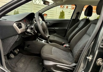 Citroen C-Elysee II Sedan 1.6 VTi 115KM 2016 Citroen C-Elysee Citroen C-Elysee 1.6 VTi Seduction EU6 1.6 Benzyna, zdjęcie 4