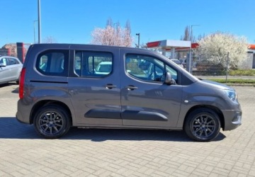 Opel Combo E Kombivan 1.5 Diesel 102KM 2018 Opel Combo 1.5 Diesel 102KM, zdjęcie 3