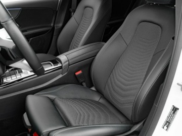 Mercedes Klasa A W177/V177 Sedan Facelifting 2.0 200d 150KM 2023 Mercedes A 200 GD8K606#200 d Progressive 8G-DCT, zdjęcie 12