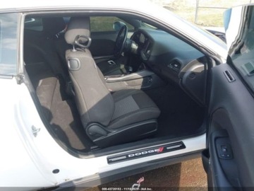 Dodge Challenger III 2022 Dodge Challenger SXT 2022 3.6L 3.6 Benzyna 303KM, zdjęcie 9