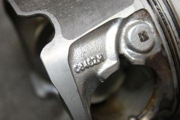 BMW E90 F20 F30 F32 F34 F10 2.0D N47D20C N417D20D PÍST 0840ZR