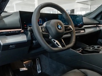 BMW Seria 5 G90-91 2025 540d xDrive Sport Sedan 3.0 (303KM) 2025, zdjęcie 6