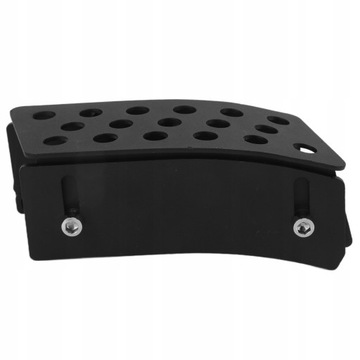 Поднятые педали акселератора