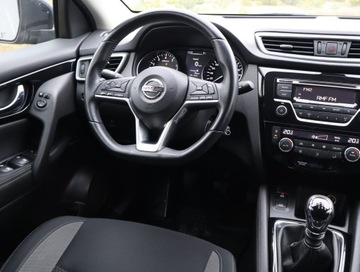 Nissan Qashqai II Crossover 1.2 DIG-T 115KM 2017 Nissan Qashqai 1.2 DIG-T, Salon Polska, zdjęcie 6