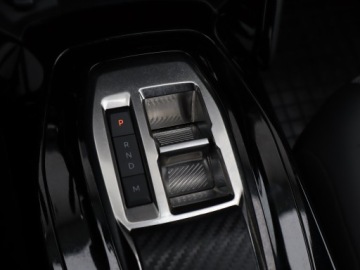 Peugeot 2008 II SUV 1.2 PureTech 130KM 2023 Peugeot 2008 1.2 PureTech, Salon Polska, zdjęcie 16