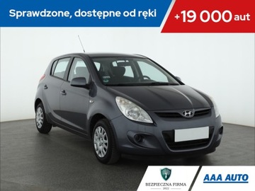 Hyundai i20 I Hatchback 5d 1.2 DOHC 78KM 2011 Hyundai i20 1.2, Klima
