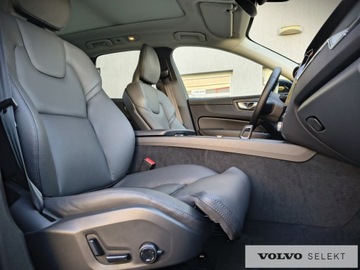 Volvo XC60 II 2025 Volvo XC 60 B5 B AWD Plus Dark Aut. Panorama, BLIS, zdjęcie 22