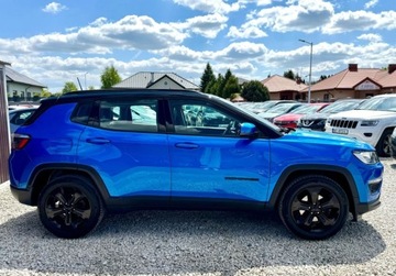 Jeep Compass II SUV 1.4 MultiAir 140KM 2020 Jeep Compass 1.4T 140KM Night Eagle Czarny dach i alu Navi Kamera ACC Lane, zdjęcie 8