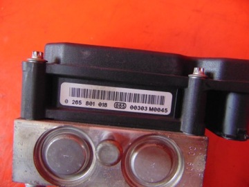 DACIA SANDERO И НАСОС АБС 476604621R 0265801018