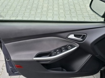 Ford Focus III Kombi 1.6 Duratec 125KM 2011 Ford Focus Mk3 1.6 Benzyna TI-VCT Trend 125KM, zdjęcie 25