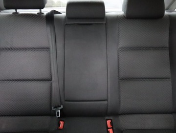 Audi A6 C6 Limousine 2.4 V6 24V 177KM 2004 Audi A6 2.4, GAZ, Klima, Klimatronic, zdjęcie 9