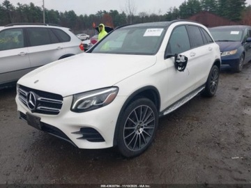 Mercedes GLC C253 2018 Mercedes-Benz GLC 2018 r., 2,0L GLC 300 4MATIC 2.0 Benzyna 241KM, zdjęcie 2
