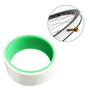 Прочная бескамерная ободная лента Mountain Road длиной 10 м и диаметром 31 мм.