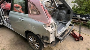 ЗАДНИЙ БАГАЖНИК ПОЛ B КЛАСС W247