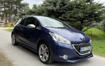 Peugeot 208 I GTi 1.6 THP 200KM 2014 Peugeot 208 Peugeot 208 GTI 200 THP 1.6 Benzyna 200KM, zdjęcie 3