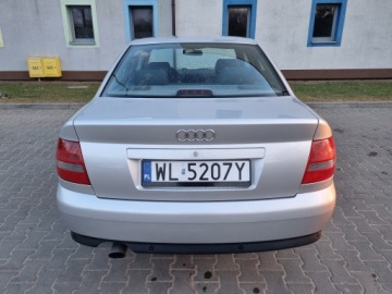Audi A4 B5 Sedan 1.8 20V 125KM 1999 Audi A4 B5 1.8 125KM Skóra Automat Serwis Stan Idealny, zdjęcie 2