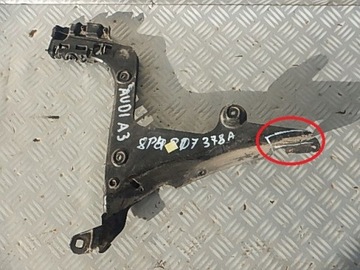 AUDI A3 8P LEWY ŚLIZG TYLNY ZDERZAKA TYŁ