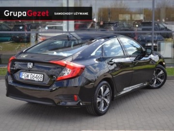 Honda Civic X Sedan 4d Facelifting 1.5 VTEC TURBO 182KM 2020 Honda Civic 1.5 V-TEC Elegance 182KM MT Pierwszy Właściciel, zdjęcie 2
