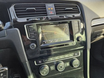 Volkswagen Golf VII Hatchback 3d 1.4 TSI 140KM 2014 Volkswagen Golf 1,4 benzyna 140KM nawigacja DSG, zdjęcie 9
