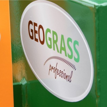 Ручной транспортировочный ящик Geograss с ручным подборщиком шириной 100 см.