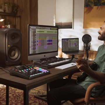 RODE CASTER PRO II - Студия производства подкастов