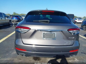 Maserati Levante 2023 Maserati Levante GT 2023 3.0l 3.0 Benzyna 345KM, zdjęcie 4