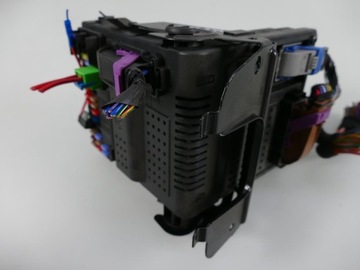 VOLVO XC90 I LIFT 2.4 D5 CEM МОДУЛЬ КОМФОРТ