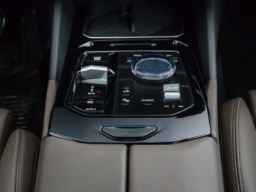 BMW Seria 5 G90-91 Sedan 2.0 20d 197KM 2025 BMW Seria 5 BMW 520d xDrive Sedan 2.0 Hybryda 197KM, zdjęcie 30