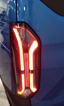 Ford Tourneo Custom II  L1 2.0 EcoBlue 170 KM 170KM 2025 Ford Tourneo Custom Ford Tourneo Custom 2.0 EcoBlue L2 Active SelectShift, zdjęcie 28