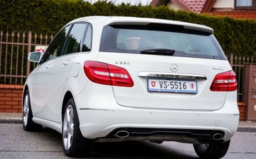 Mercedes Klasa B W246 Sports Tourer 220 184KM 2014 Mercedes-Benz Klasa B 2.0B 184Ps 4x4 PolSkora Bixenon Navi Ledy Alu18 Bixe, zdjęcie 2