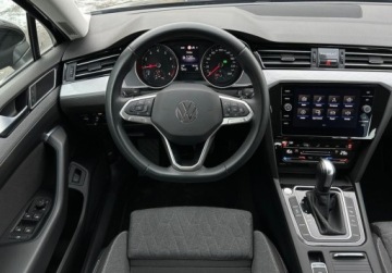 Volkswagen Passat B8 Variant Facelifting 1.5 TSI EVO 150KM 2023 Volkswagen Passat Variant Variant Business Pakiety, ACC, Kamera, GPS, Pod, zdjęcie 5