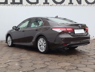 Toyota Camry IX Sedan 2.5 Hybrid Dynamic Force 218KM 2019 Toyota Camry 2.5 Hybrid, Salon Polska, Serwis ASO, zdjęcie 3