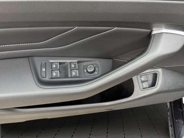 Volkswagen Passat B8 GTE Variant Facelifting 1.4 TSI Plug-In-Hybrid 218KM 2022 Volkswagen Passat Variant GTE Virtual Matrix Tempomat ACC NAPPA Led, zdjęcie 11