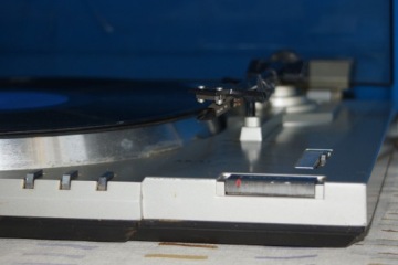 AKAI AP-Q41 ПОВОРОТНЫЙ стол. ТОРГОВАТЬСЯ