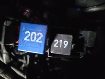 PRZEKAŹNIK 202 POMPY PALIWA AUDI A4 B6 1.9 TDI