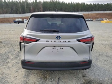 Toyota Sienna III 2021 Toyota Sienna XLE 2021 2.5 Hybryda 245KM, zdjęcie 2