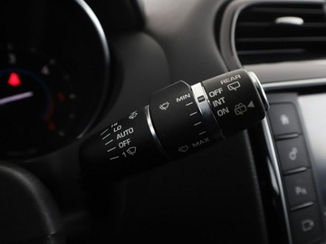 Jaguar F-Pace SUV 2.0 i4D 180KM 2016 Jaguar F-PACE 20d Automat AWD Portfolio Nawigacja, zdjęcie 32