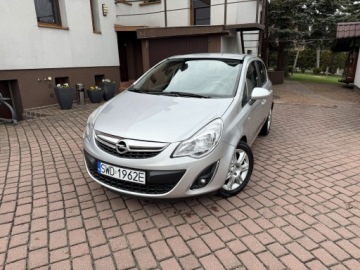Opel Corsa D Hatchback 1.2 Twinport ECOTEC 85KM 2011 Opel Corsa TYLKO 114tyś 1WŁAŚCICIEL 1.2 ESSENTIA 2011 Lift 5D Ideał ZADBANA