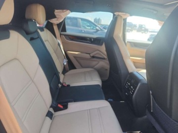 Porsche Cayenne III 2024 Porsche Cayenne 2024 Porsche Cayenne 3.0 Benzyna 348KM, zdjęcie 11