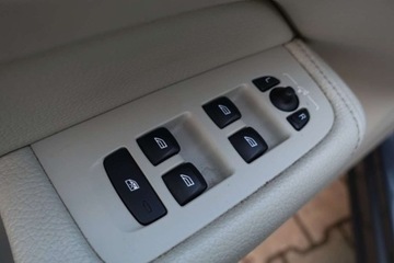 Volvo XC60 II Crossover D4 190KM 2018 Volvo XC 60 Inscription D4 AWD tempomat czujniki skora klima 2stref F, zdjęcie 14